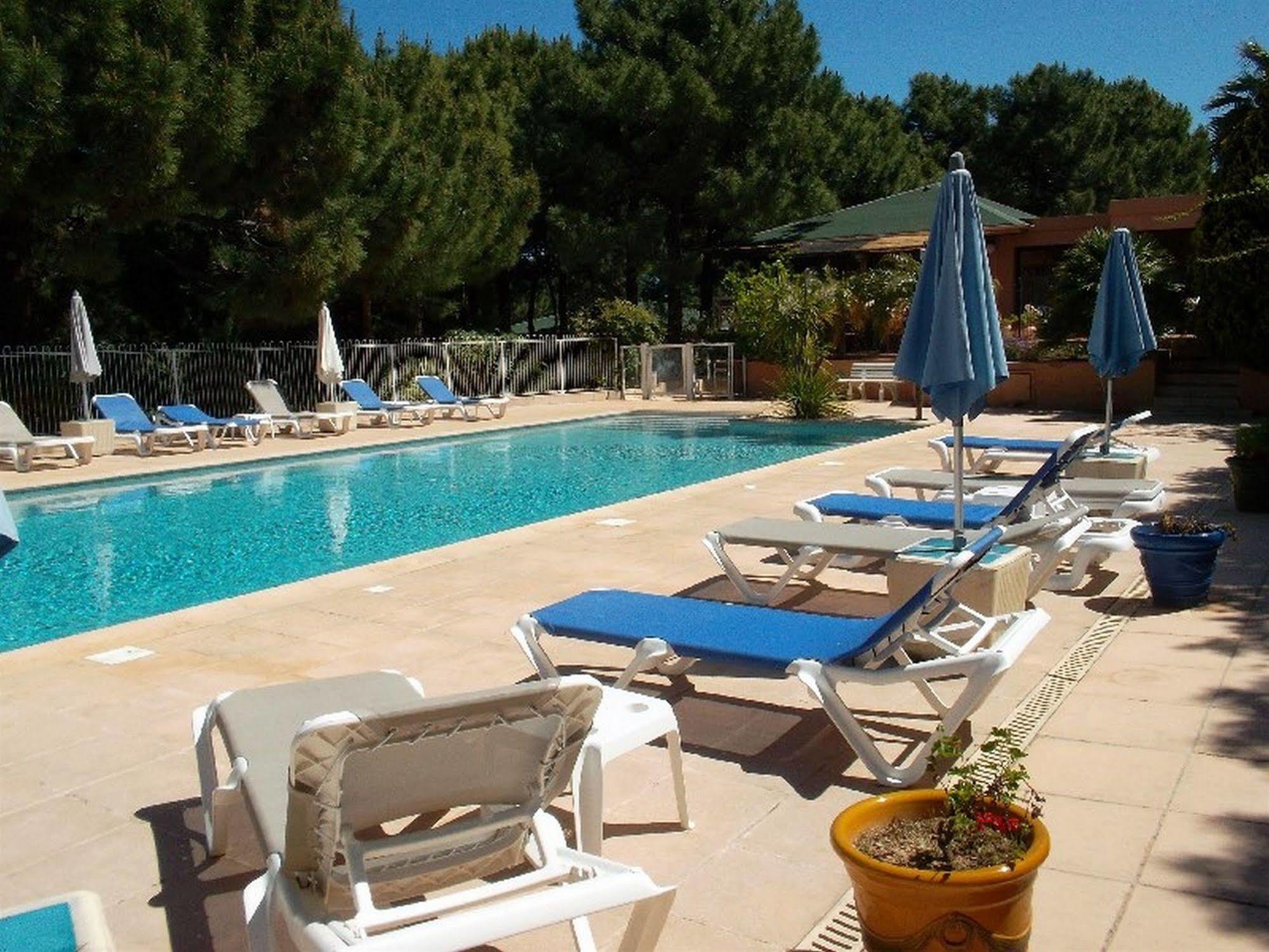 Residence Les Pins Καλβί Εξωτερικό φωτογραφία