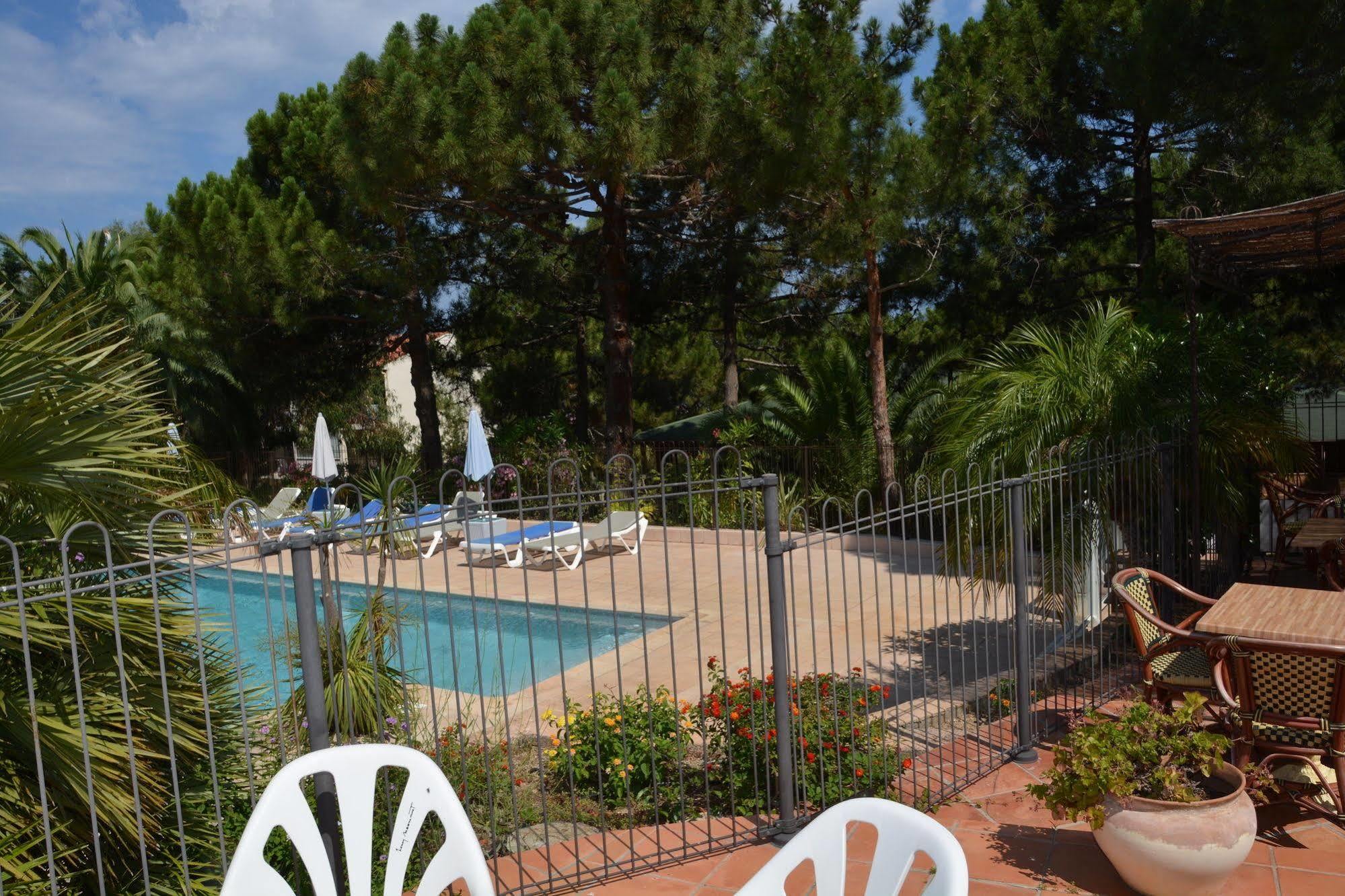 Residence Les Pins Καλβί Εξωτερικό φωτογραφία